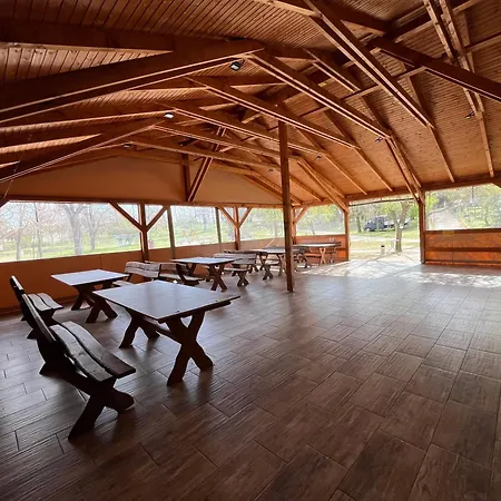 Anna Panzio ゲストハウス Dunavarsány